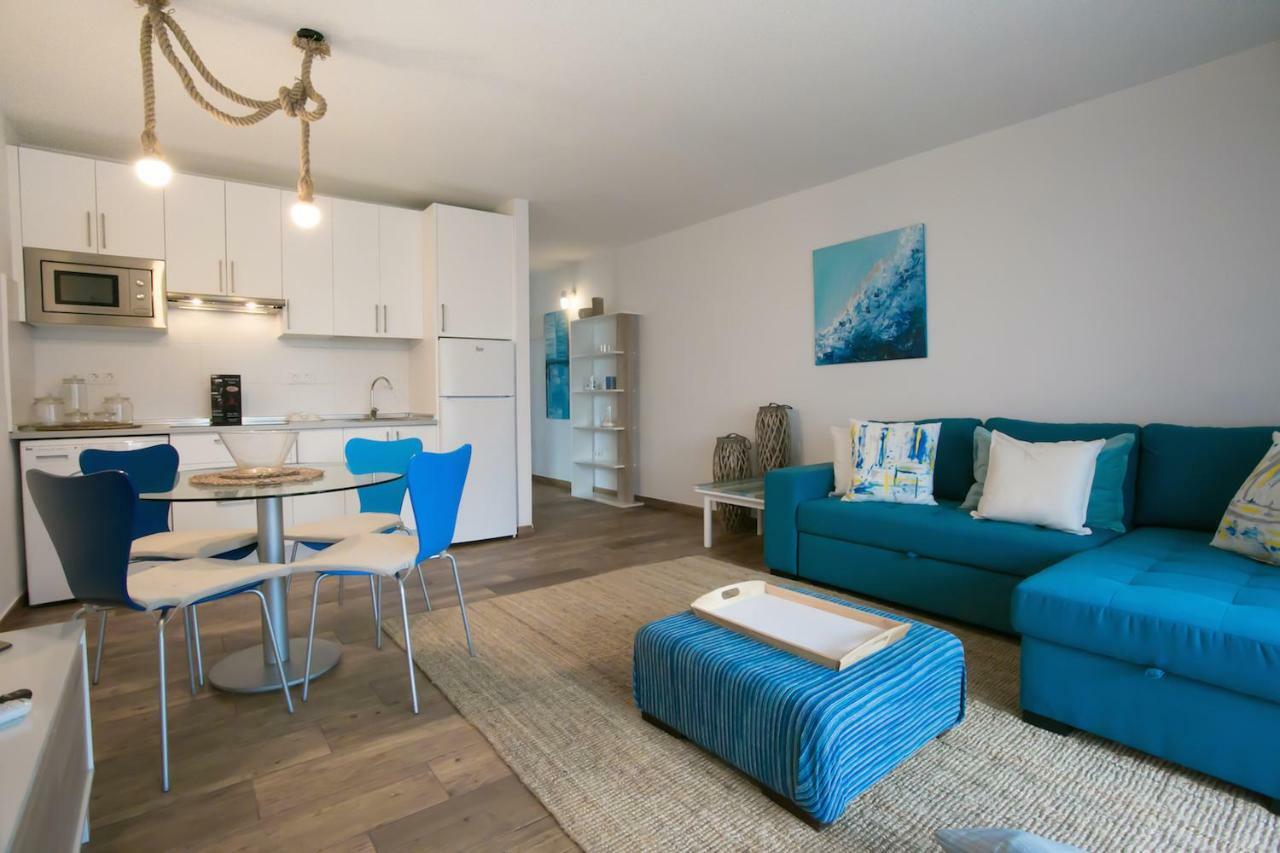 Chromotheraphy Cerca Del Mar Apartment Costa Teguise Exterior photo