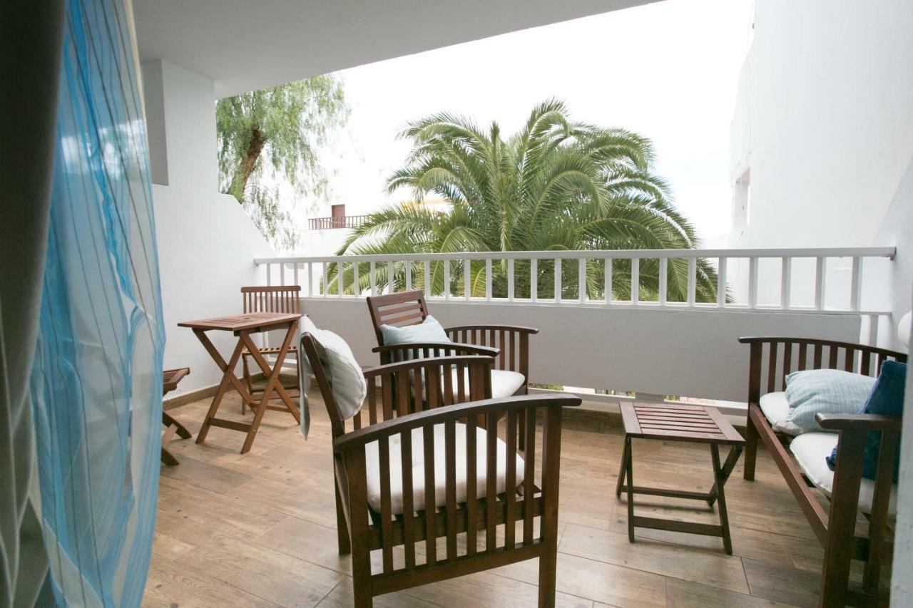 Chromotheraphy Cerca Del Mar Apartment Costa Teguise Exterior photo